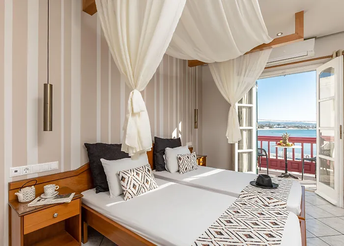 Hotel Palatia Naxos City