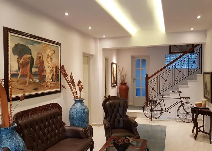 Palatia * Naxos City