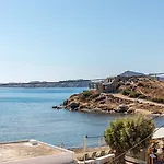 παλάτια *