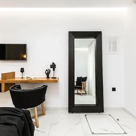 Hotel Palatia Naxos City